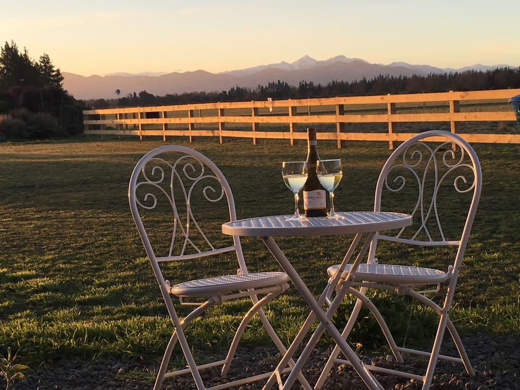 Bentleys Country Stay Hawarden ภายนอก รูปภาพ