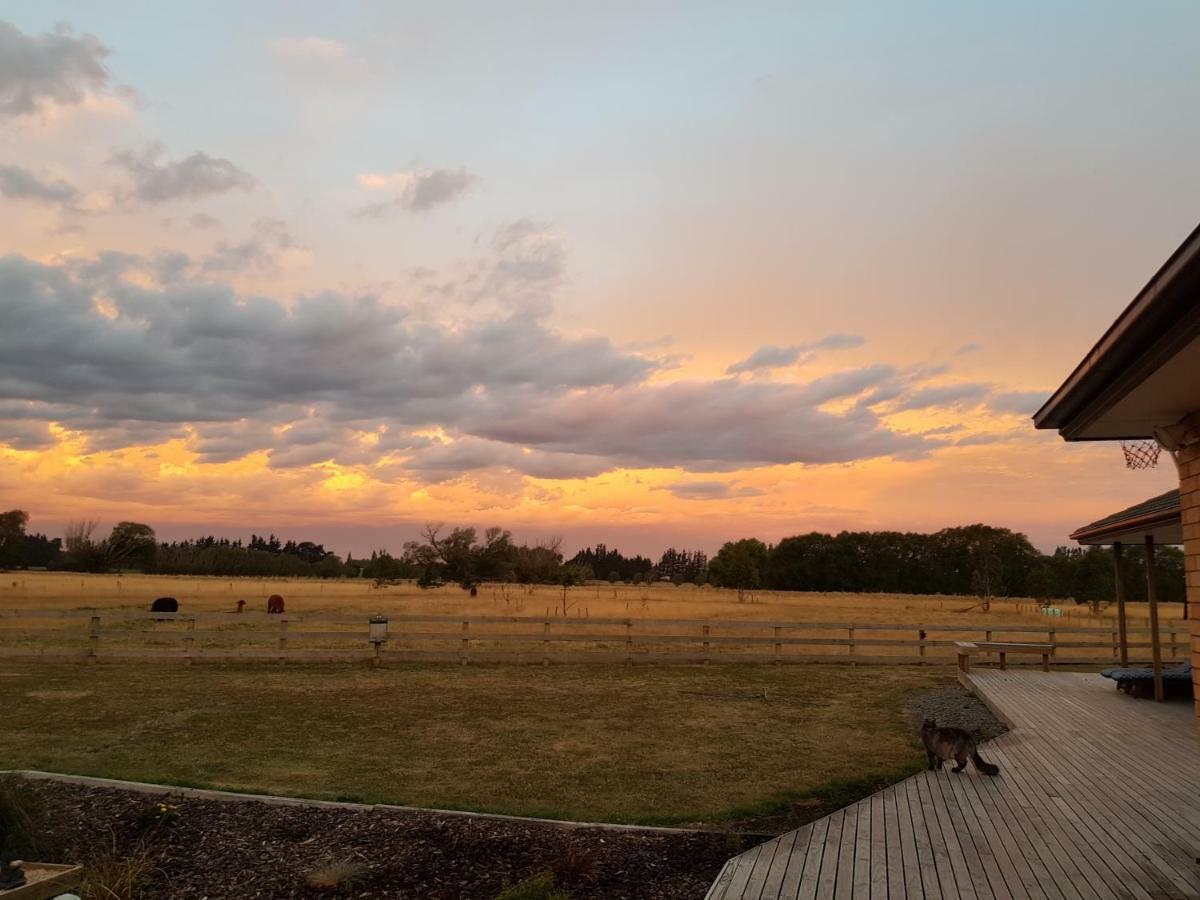 Bentleys Country Stay Hawarden ภายนอก รูปภาพ